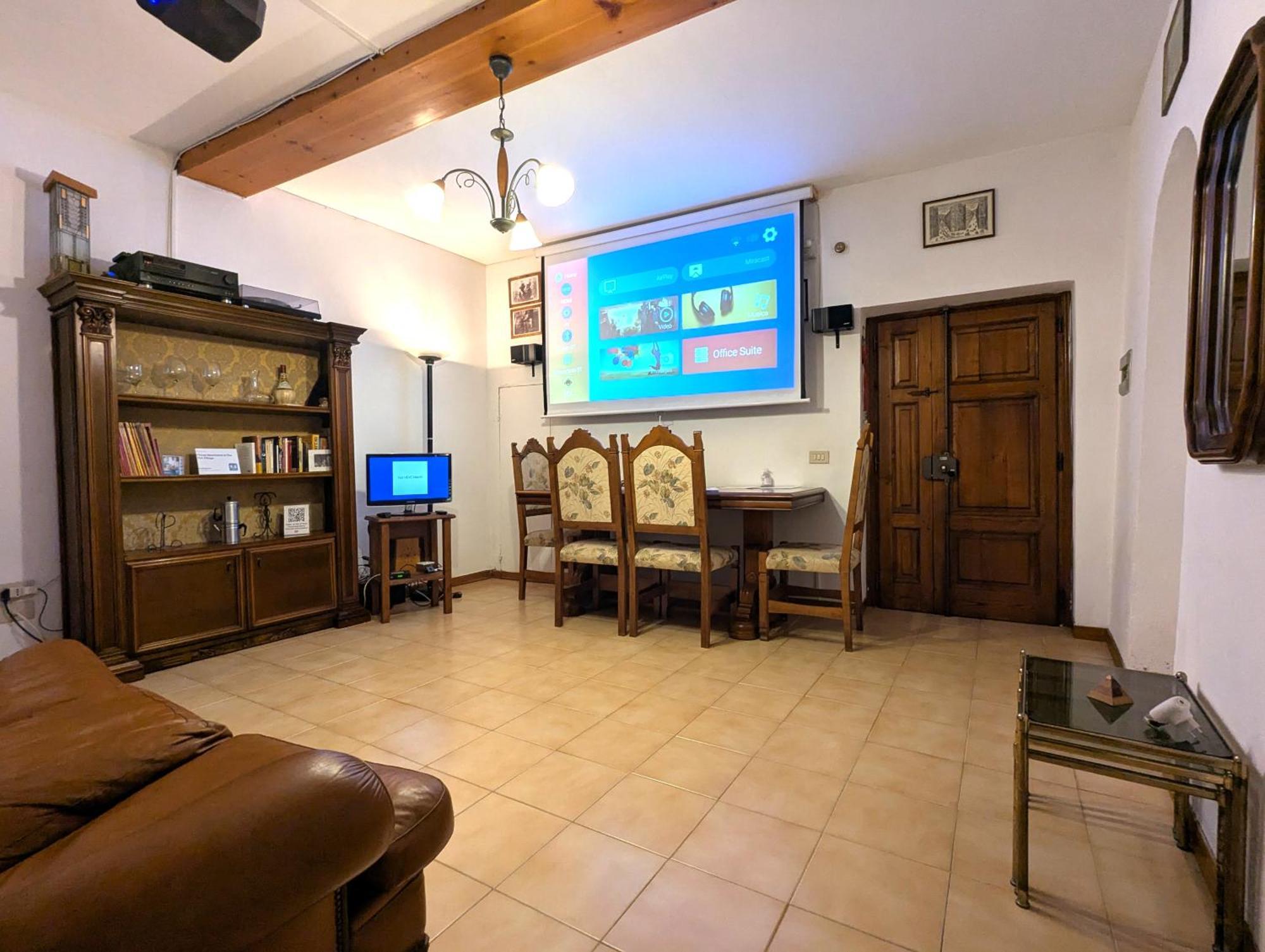 Cheap Apartment In The Old Village กอลเลวัลเดลซา ภายนอก รูปภาพ